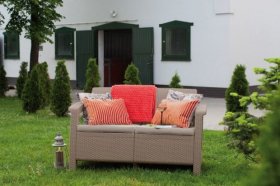 Диван пластиковый Корфу (Corfu love seat) капучино - песок в Еманжелинске - emanzhelinsk.ok-mebel.com | фото 3