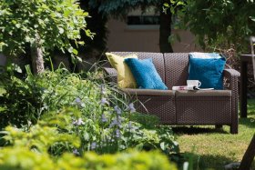 Диван пластиковый Корфу (Corfu love seat) коричневый - серо-бежевый* в Еманжелинске - emanzhelinsk.ok-mebel.com | фото 4