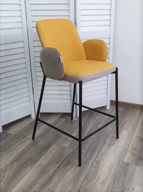 Полубарный стул NYX (H=65cm) VF106 желтый / VF120 серый М-City в Еманжелинске - emanzhelinsk.ok-mebel.com | фото