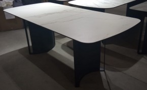 Стол RASMUS 160 TL-45 Белый мрамор, испанская керамика / черный каркас, ®DISAUR в Еманжелинске - emanzhelinsk.ok-mebel.com | фото 2